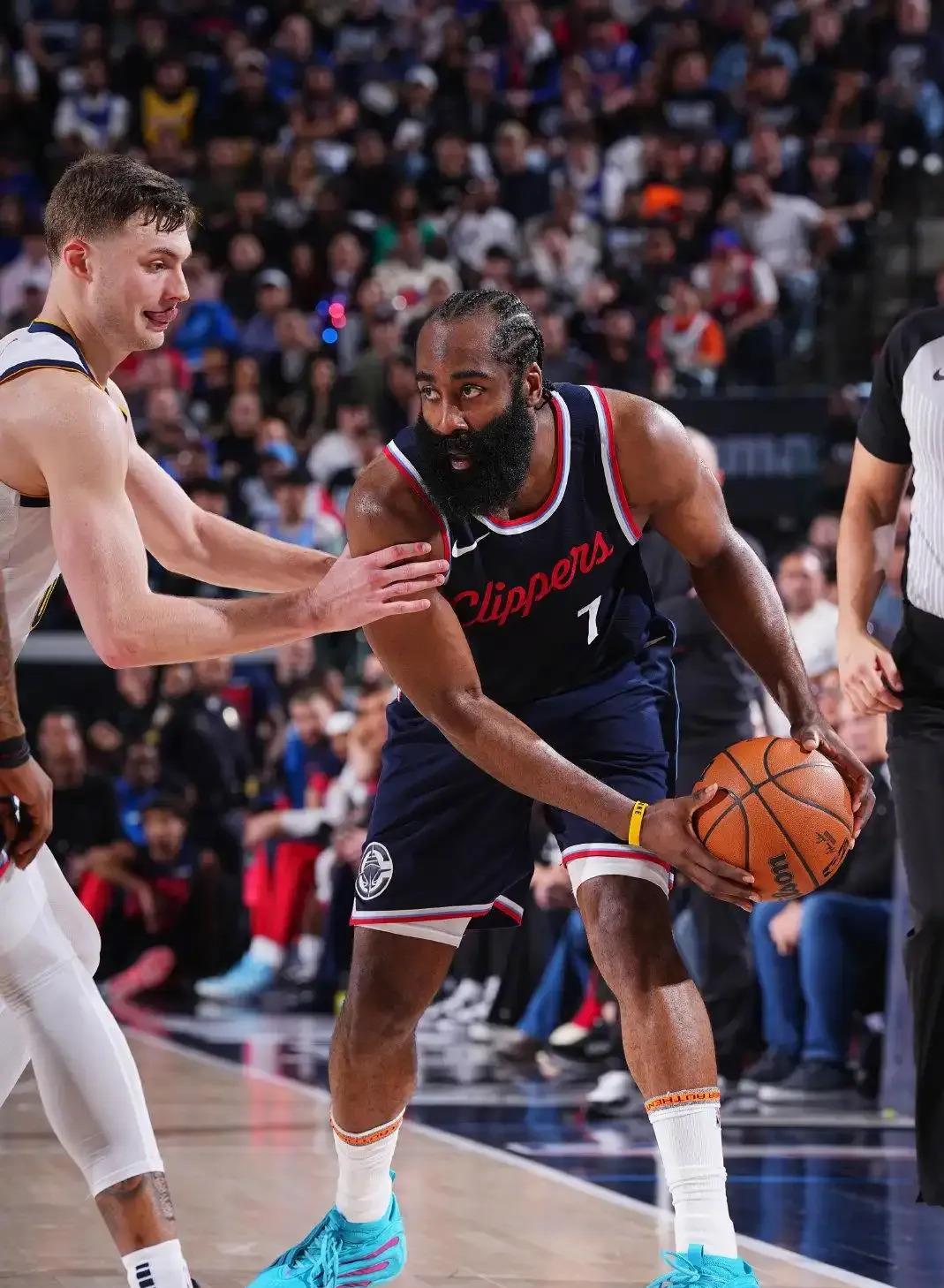 清晨突围战来临，洛杉矶快船围绕葡超外线爆发，气氛紧张，身体对抗强度拉满